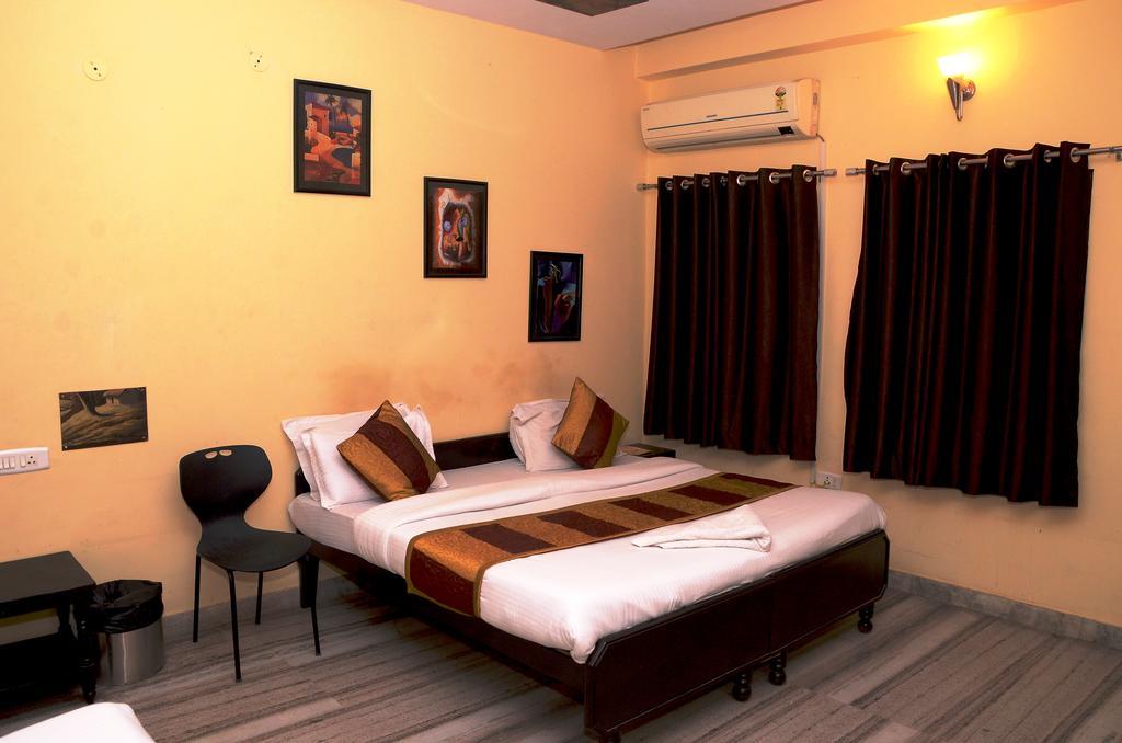 Hotel Kartikey Jaipur Exterior photo