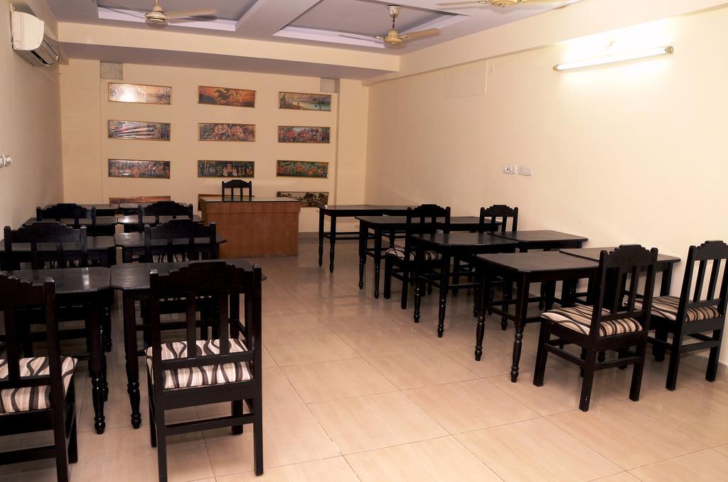 Hotel Kartikey Jaipur Exterior photo
