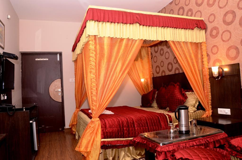 Hotel Kartikey Jaipur Exterior photo